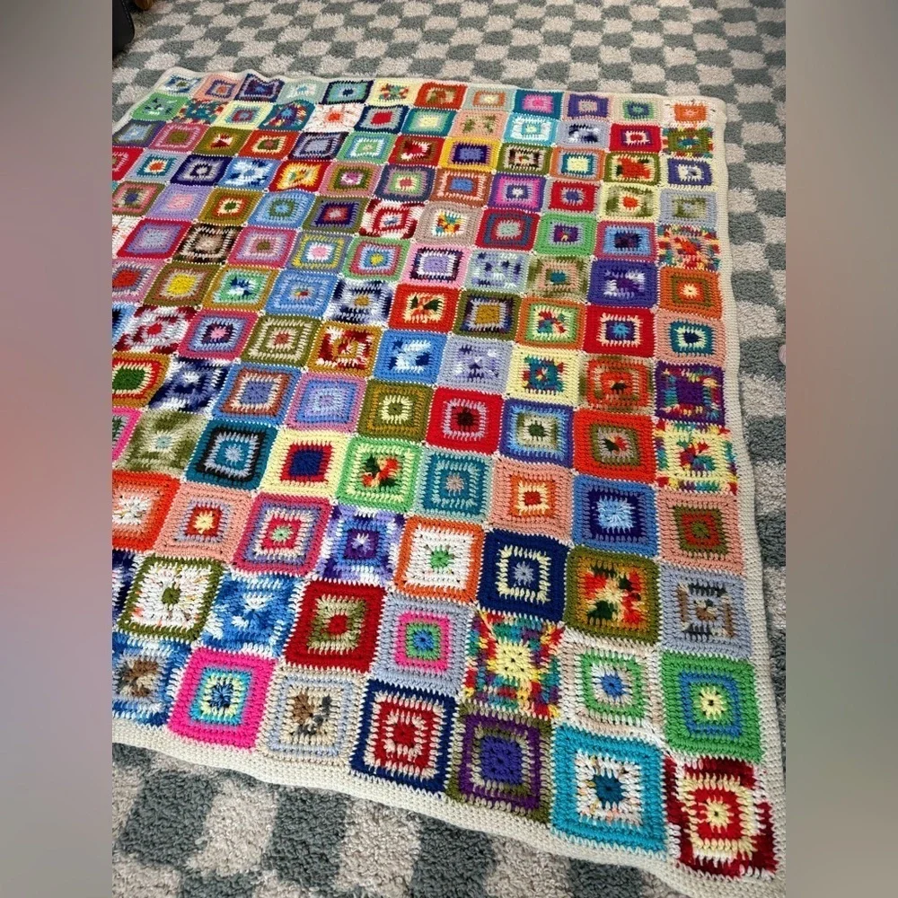 VTG Granny Square Blanket Afghan Crochet Hand Made Patchwork Multi Color Amish